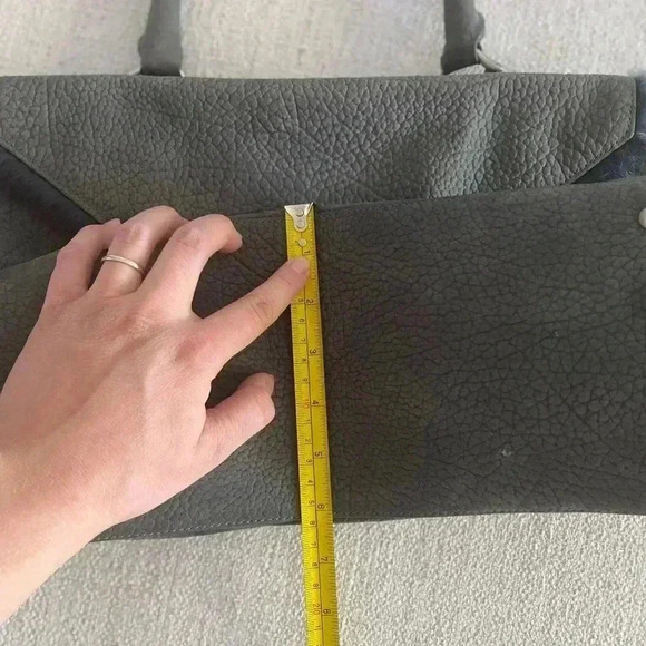 RomyGold Gray Leather Handbag With Gray Fur Trim - Picture 12 of 14